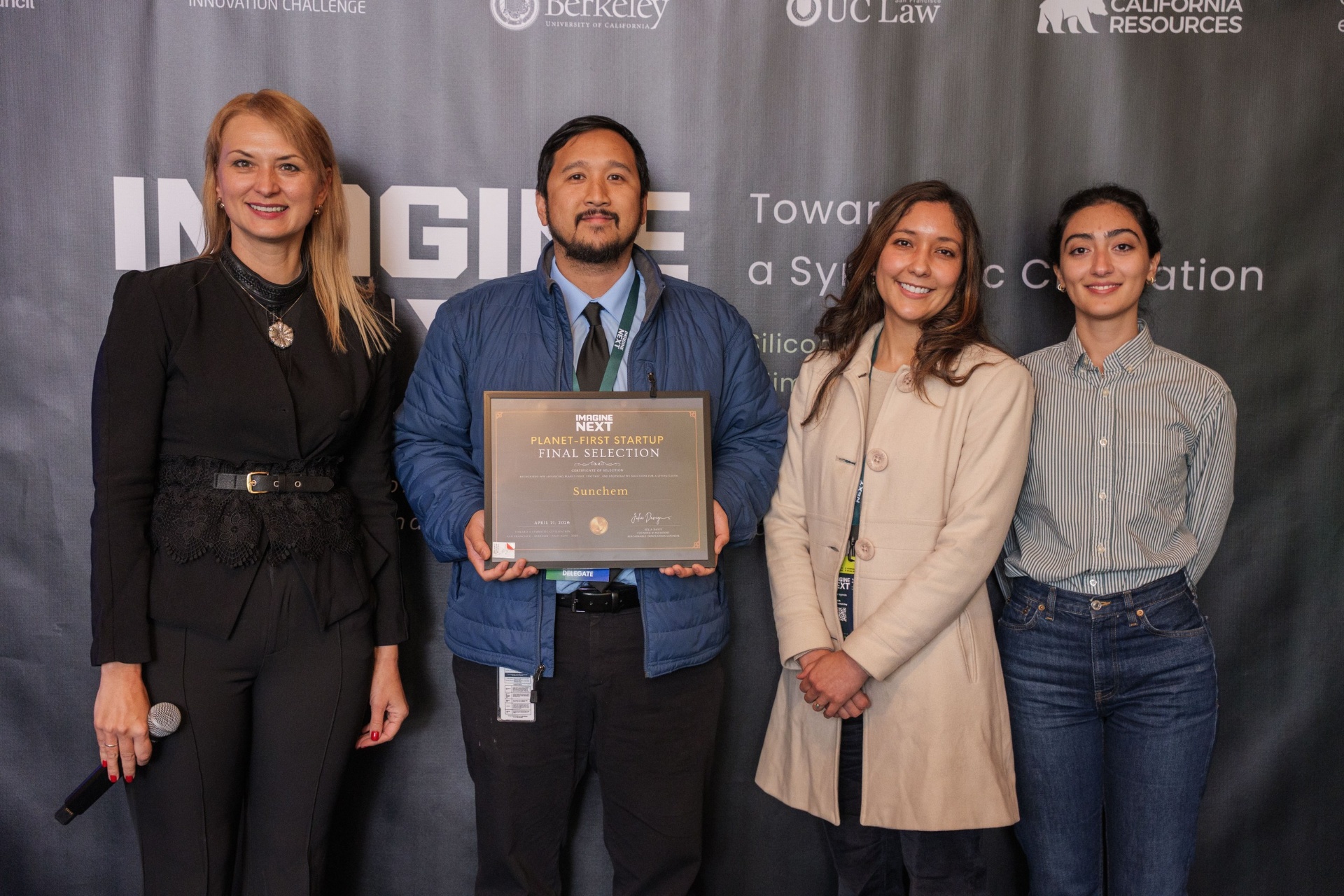 Sunchem team receiving the Planet-First Startup Final Selection certificate